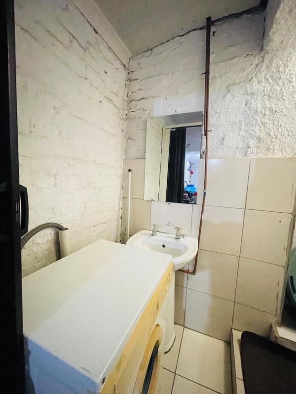 7 Bedroom Property for Sale in Orange Grove Eastern Cape